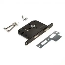 Woningbouw klavier dag- en nachtslot 55mm, voorplaat afgerond zwart gelakt, 20x175, doorn 50mm incl. sluitplaat en 2 sleutels Handgemaakt